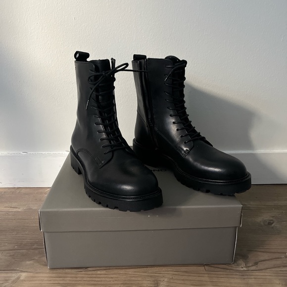 Vagabond Black Leather Kenova Boots - Picture 1 of 4